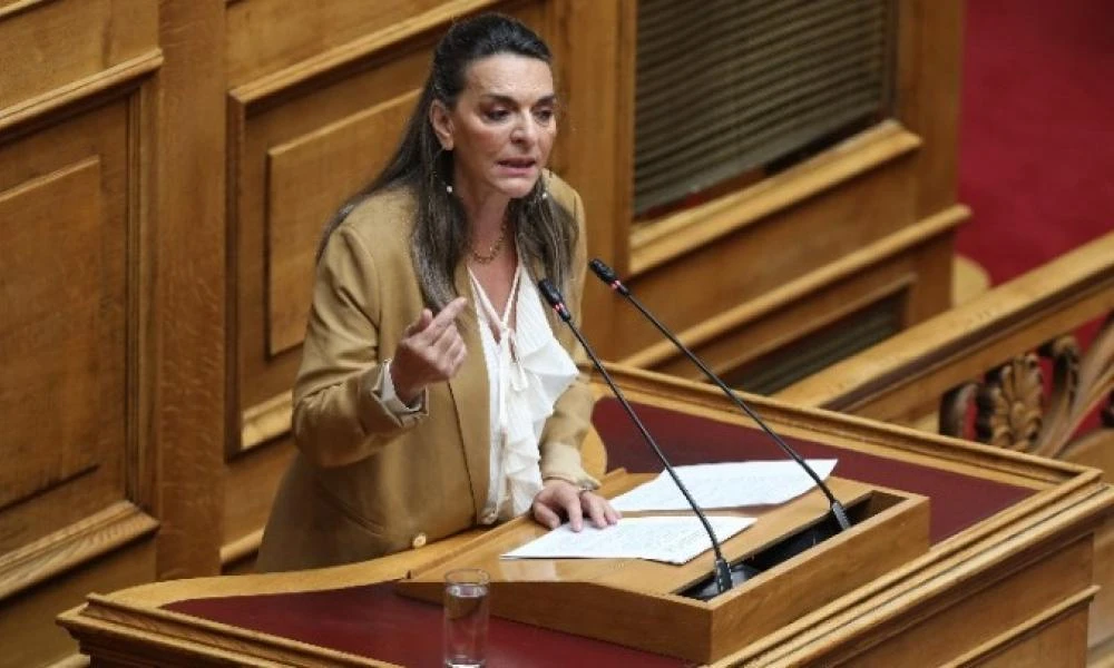 Πέρκα: Άκομψη η διαγραφή μου, ήξεραν ότι εγώ και ο Τσακαλώτος θα ανεξαρτητοποιηθούμε